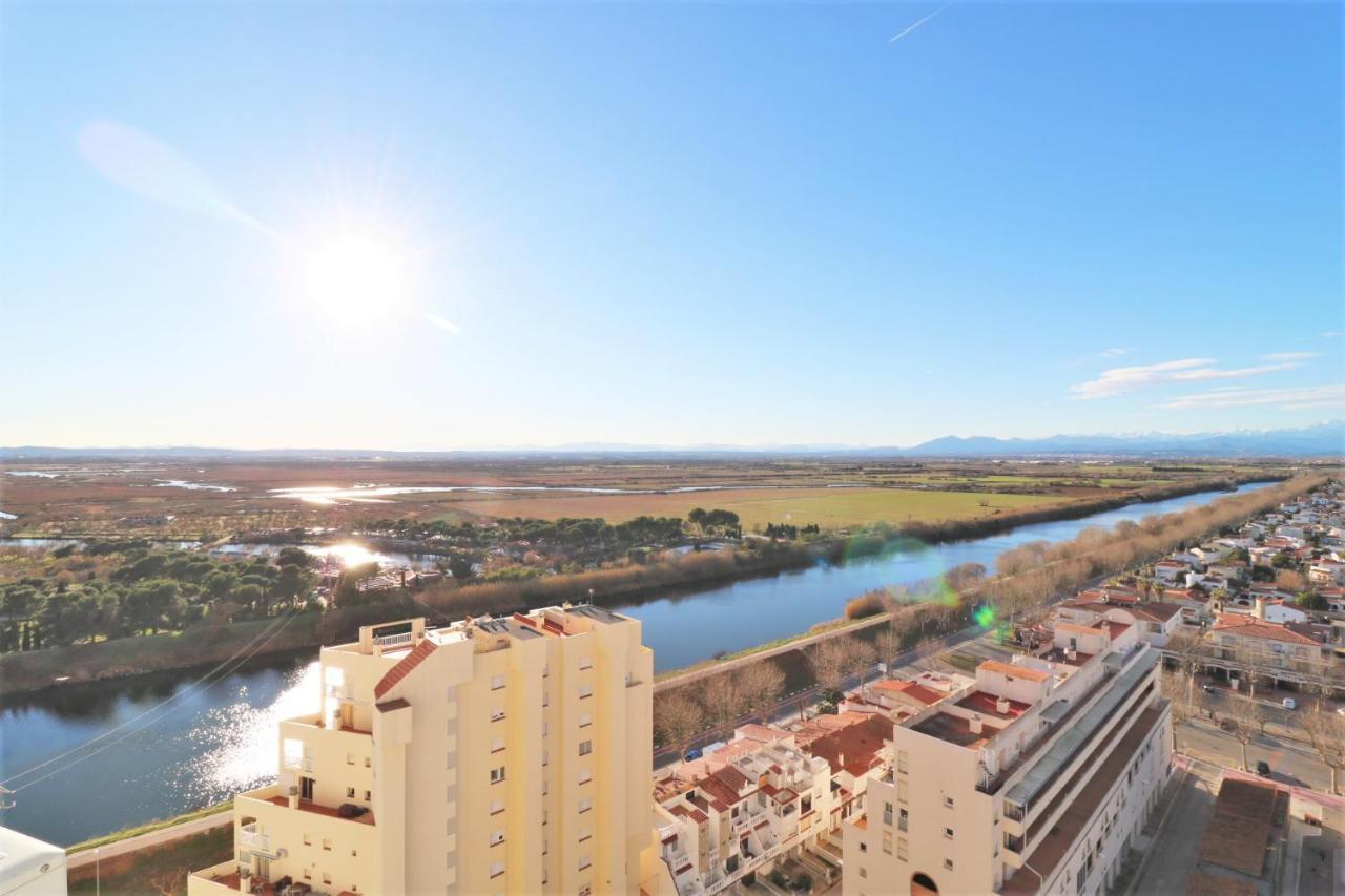 Apartamento Delta Muga, Piso muy cerca de la playa Ampuriabrava Exterior foto